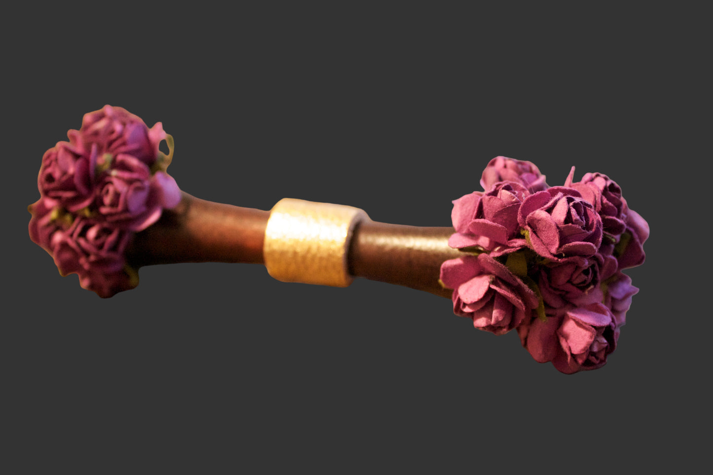 Wood bow tie with flower details